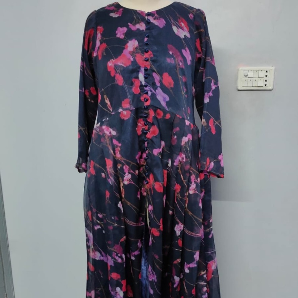 🌺Printed Georgette maxi dress with full lining